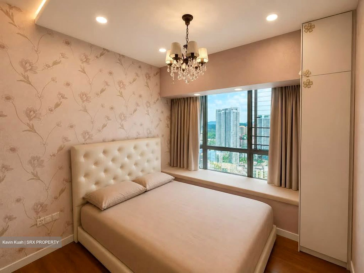 Trevista (D12), Condominium #585088001